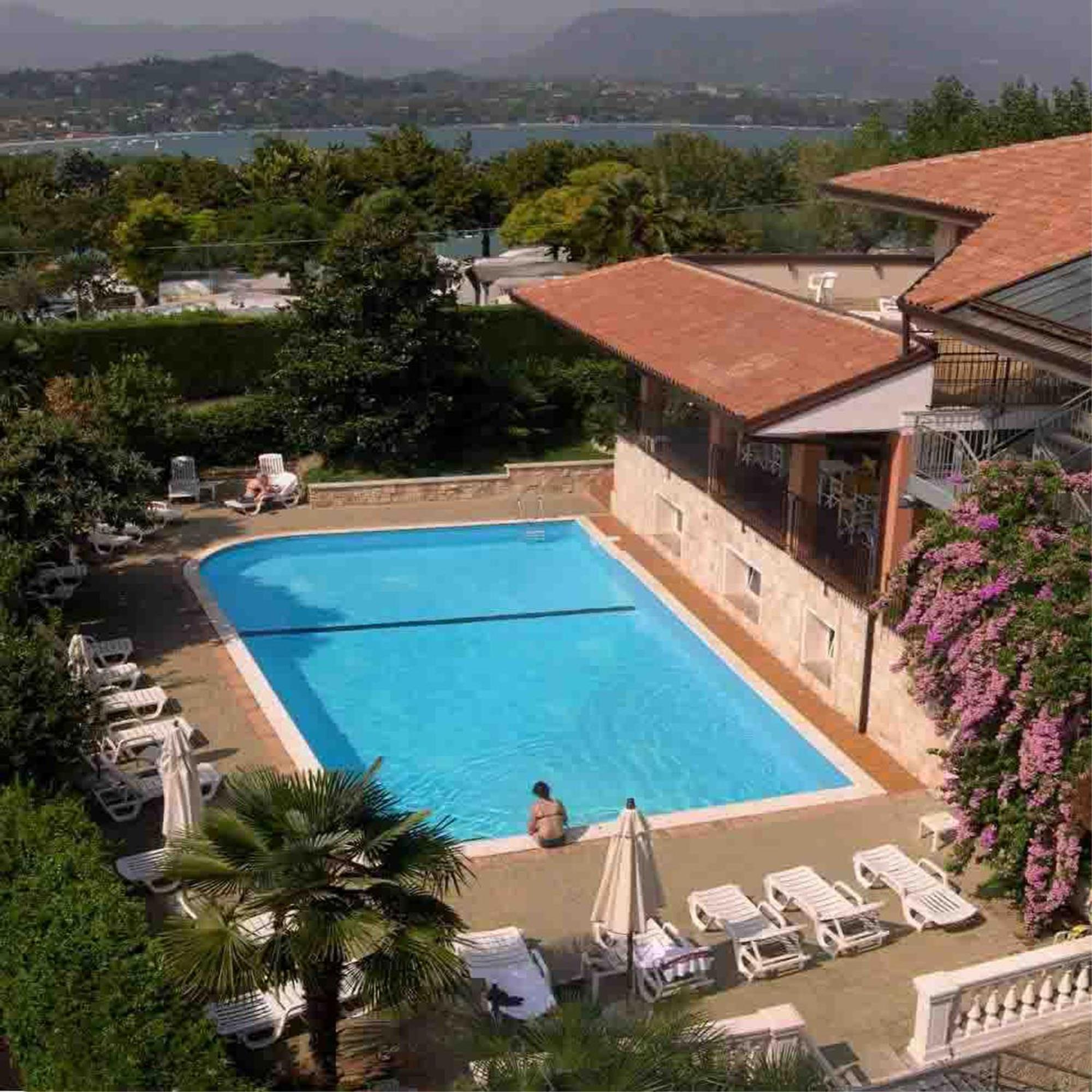 Residence Miralago Rooms&Apartments Manerba del Garda Exterior foto