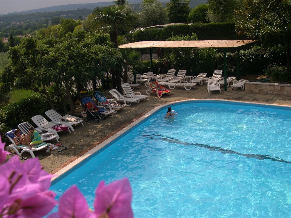 Residence Miralago Rooms&Apartments Manerba del Garda Exterior foto