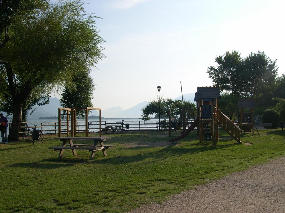 Residence Miralago Rooms&Apartments Manerba del Garda Quarto foto
